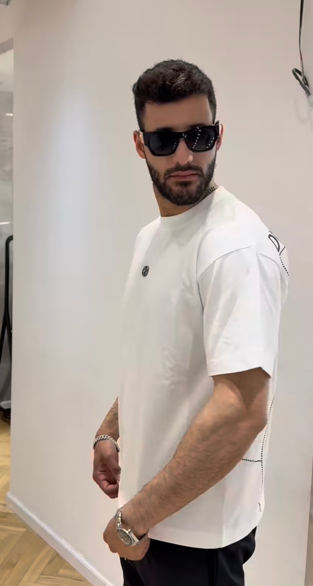 DG